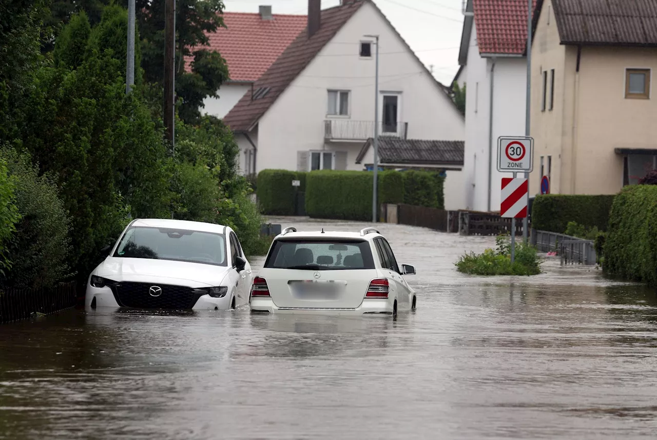 In Fluten vermisster Feuerwehrmann noch nicht gefunden