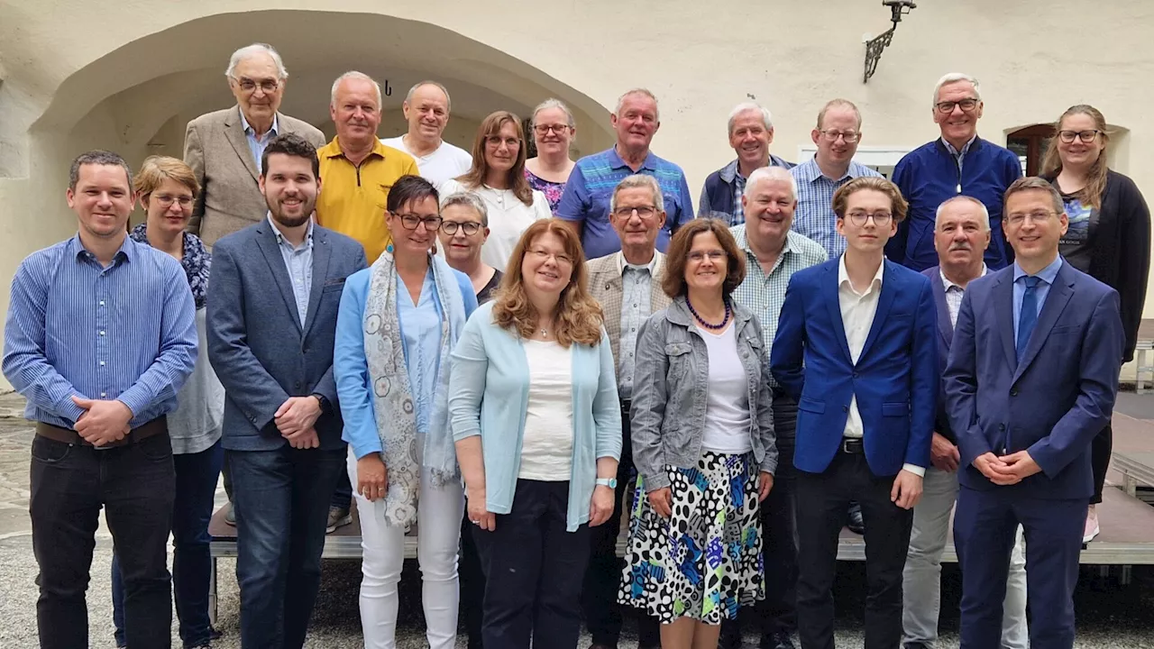 Archivare und Topothekare trafen sich zum Viertelsarchivtag in Spitz