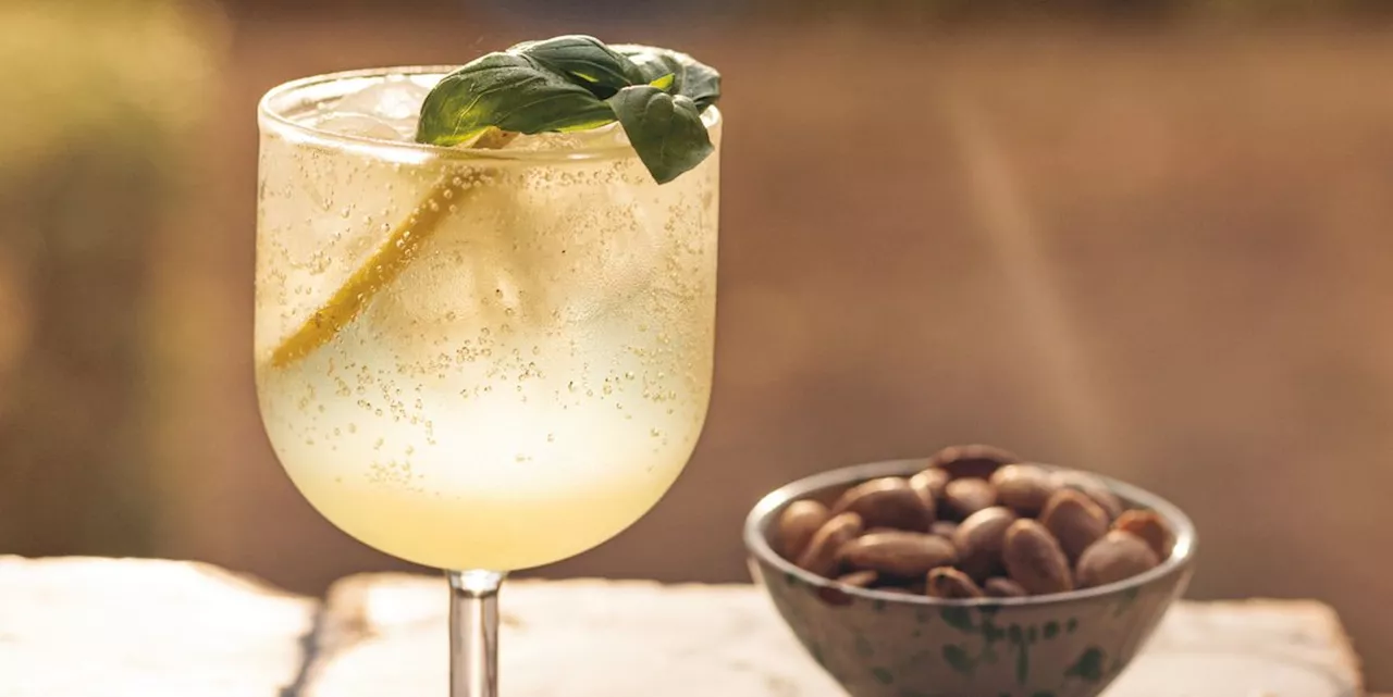 Prosecco, limoncello and basil spritz