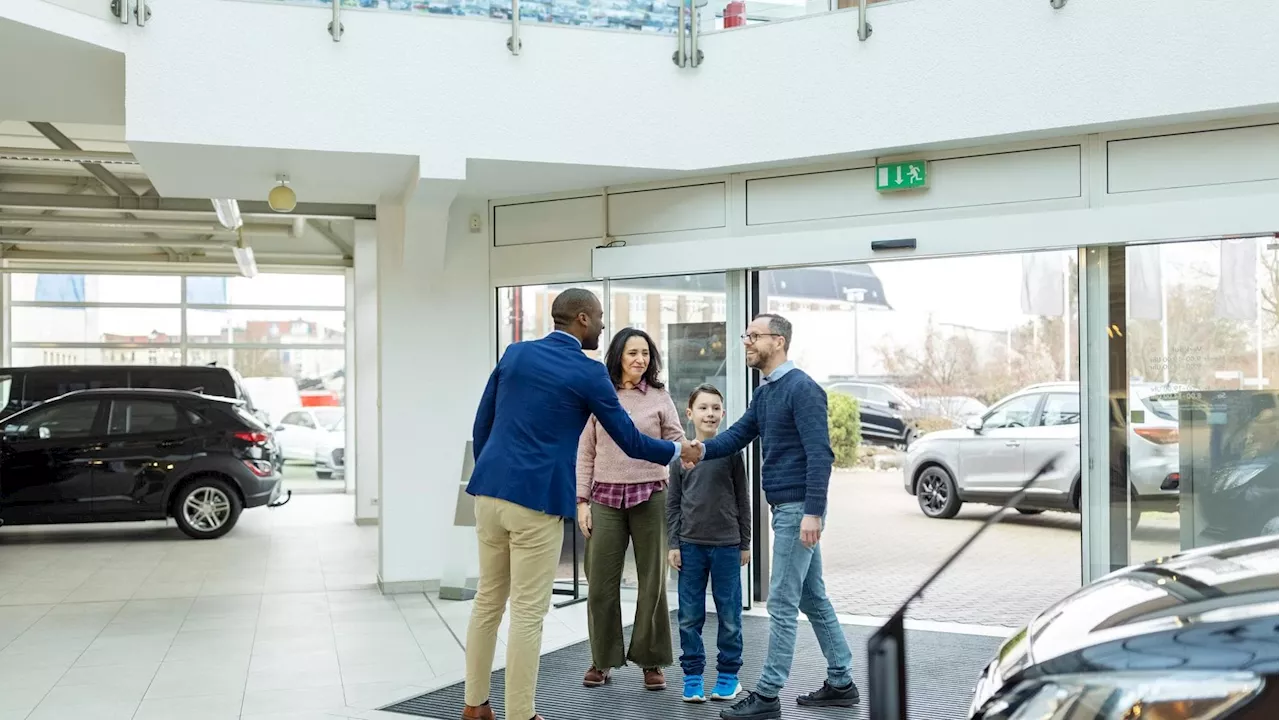 Incentivi auto, esauriti in poche ore i fondi per comprare le auto elettriche