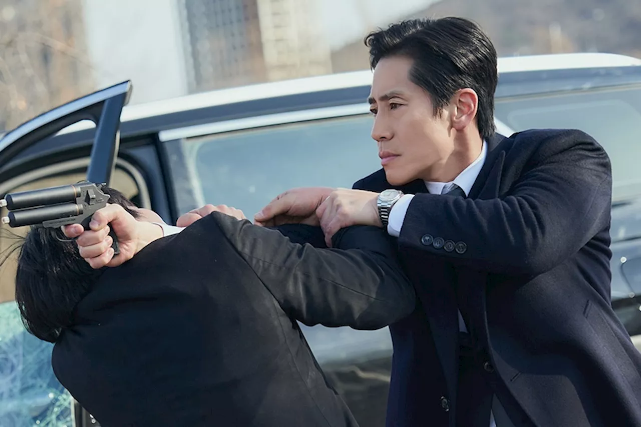 Shin Ha Kyun Sets Out To Catch Corruption In New Drama “The Auditors”