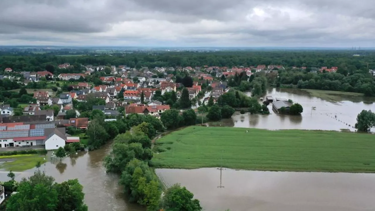 Hochwasser: Lage bleibt ernst: Zwei Tote nach Fluten in Bayern