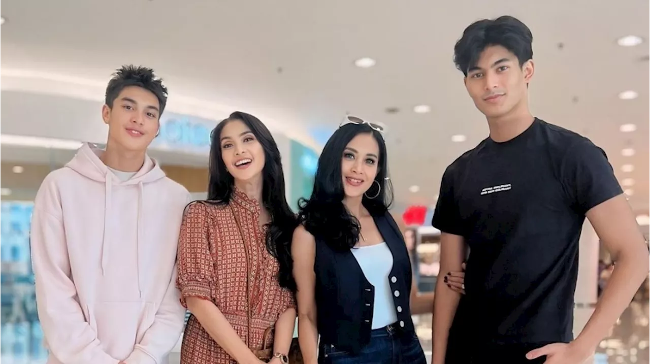 Nongkrong Bareng, Putra Diah Permatasari dan Maudy Koesnaedi Bikin Salfok: Ibunya Awet Muda, Anaknya Ganteng-Ganteng