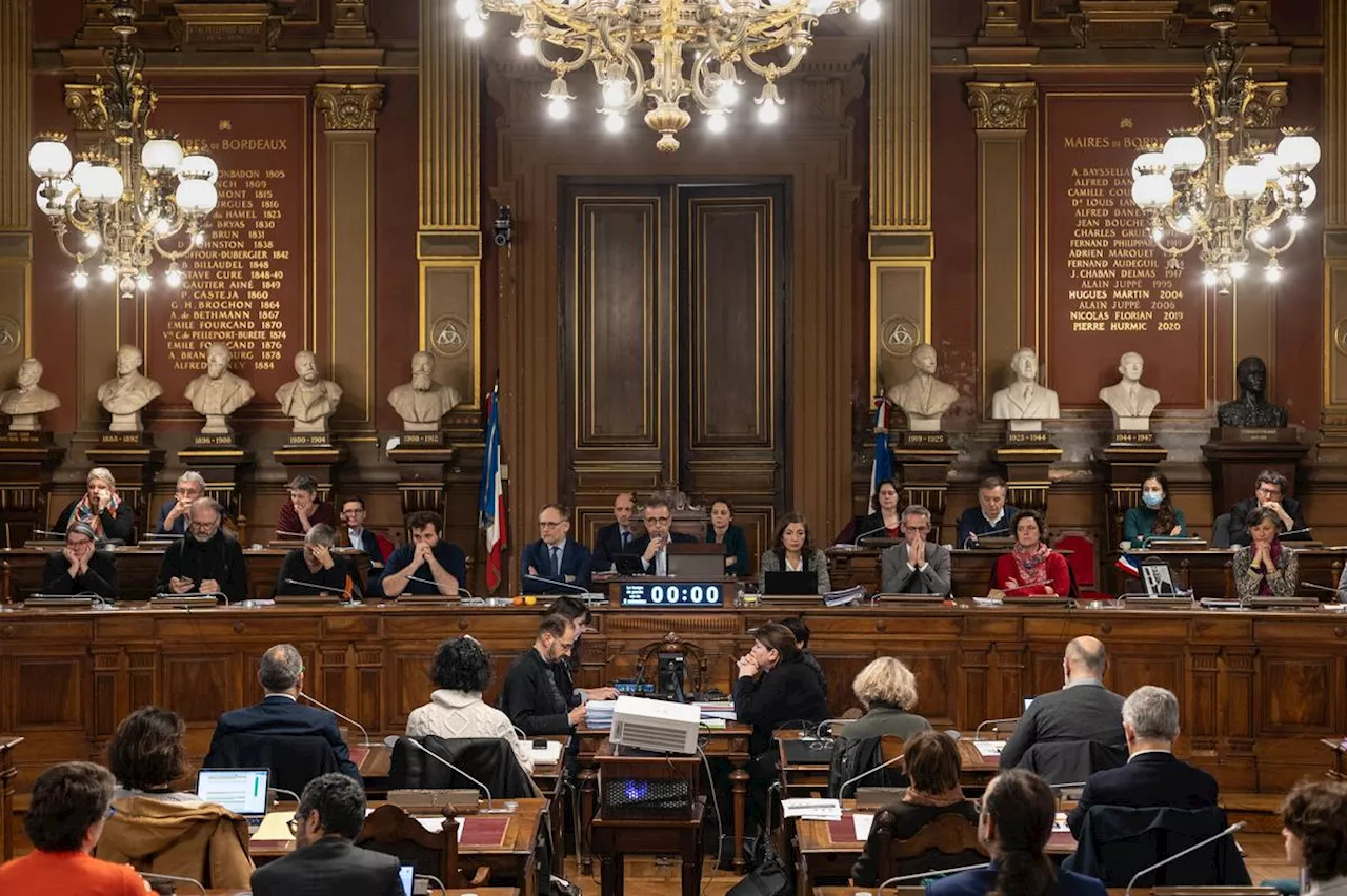 Bordeaux : Pierre Hurmic verse un euro à son opposition et s’épargne une procédure