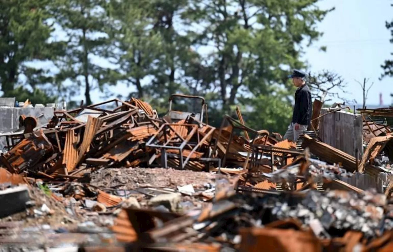 Magnitude 5.9 earthquake hits central Japan