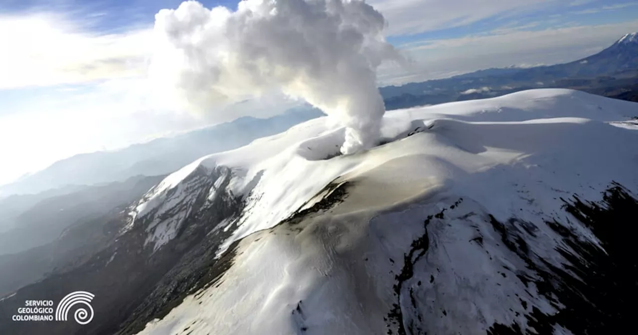 Después de un mes en alerta naranja, volcán puracé sigue inestable