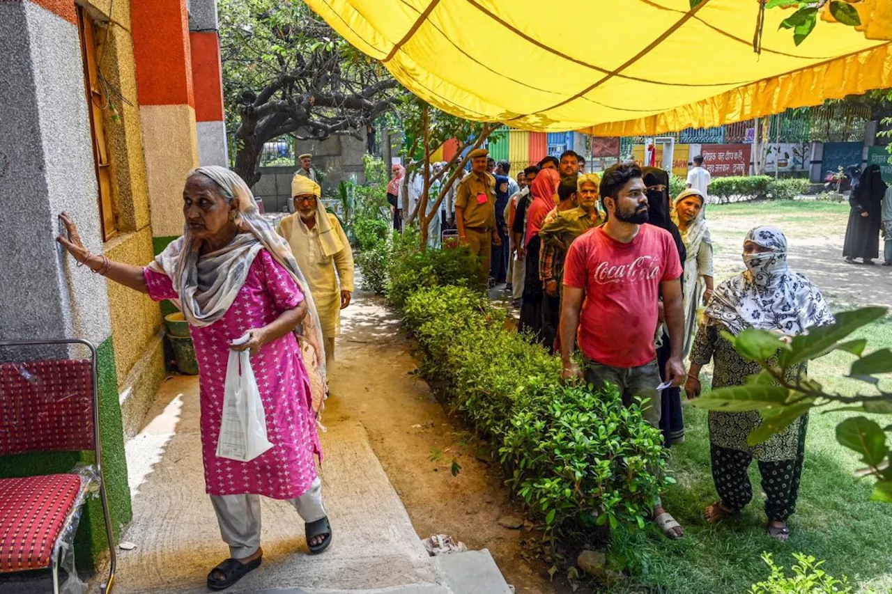 India’s Stock Futures Rally as Polls Predict Landslide Modi Win