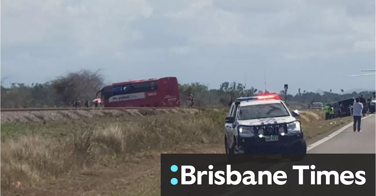 North Queensland bus crash leaves three dead, four fighting for life