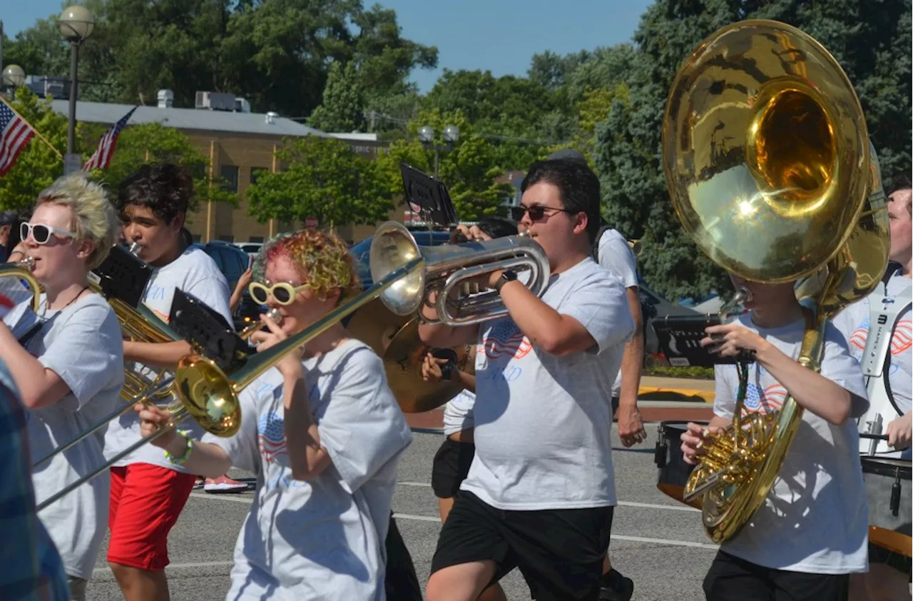 Oak Lawn get an early, patriotic start to Fourth of July celebrations