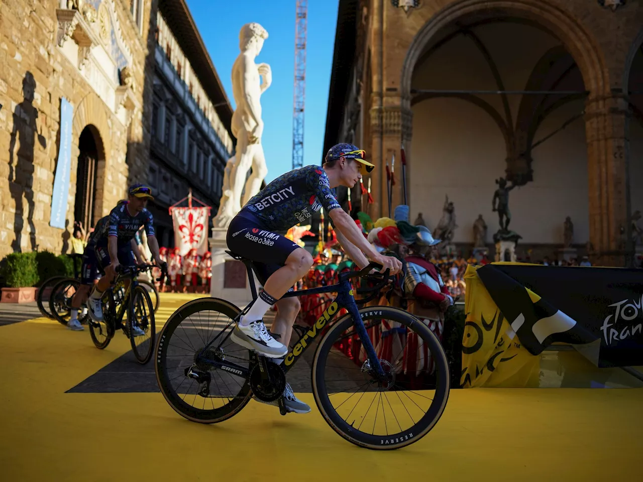 Tour de Francia: Tadej Pogacar y su fastuosa bicicleta de 23 mil euros con la que busca acabar con el reinado de Jonas Vingegaard