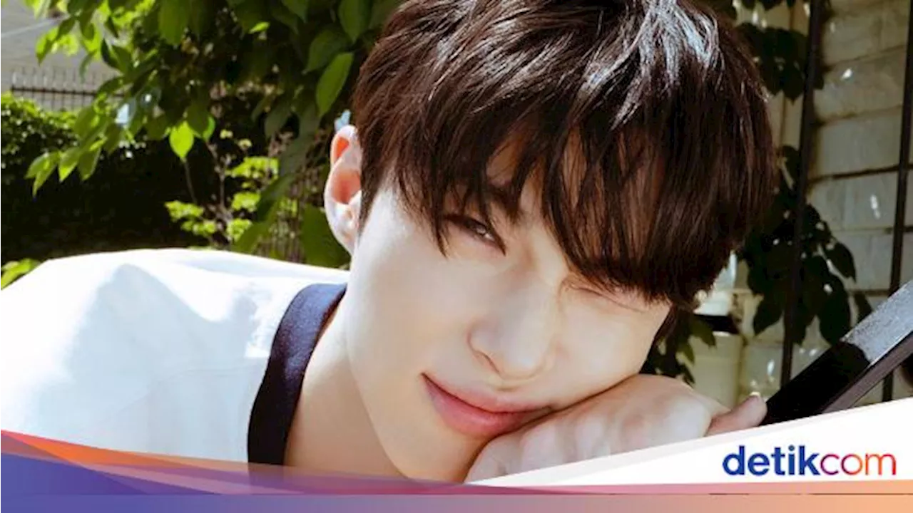 Byeon Woo Seok Bintang Paling Bersinar di Korsel Saat Ini