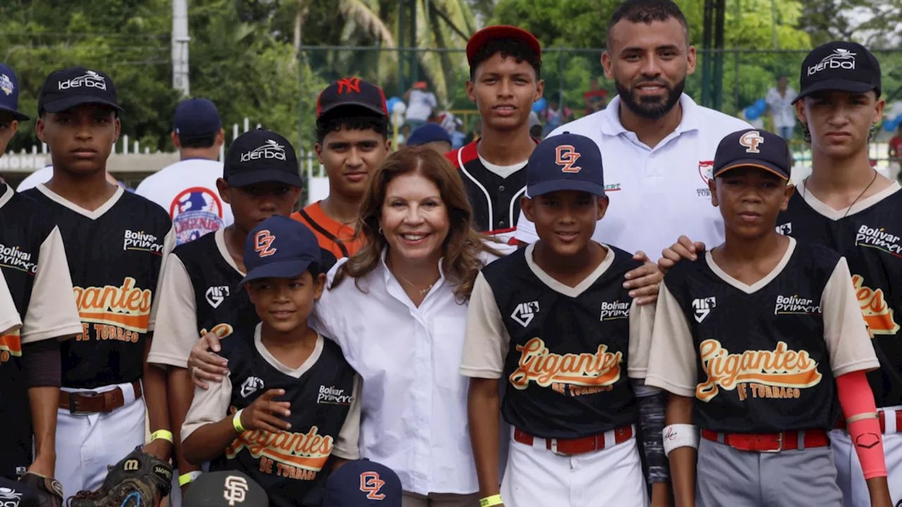 Niños de Turbaco participaron en una clínica de béisbol en Arjona