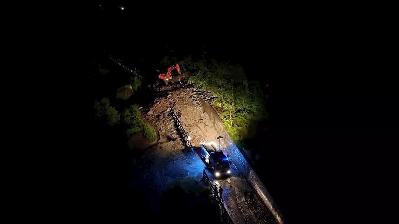 Maltempo, frana interrompe la SS640 in Valle Orco: le immagini dal drone