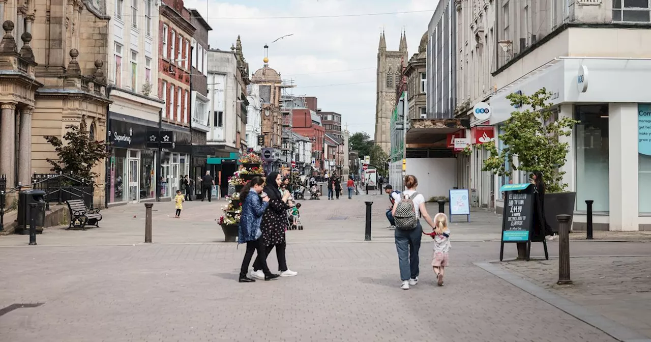 The Greater Manchester 'ghost town' town desperate for hope