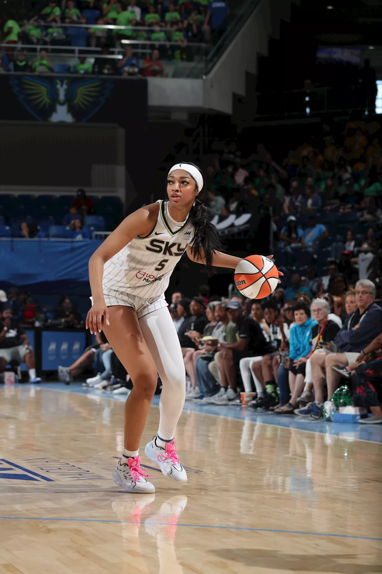 Sky star Angel Reese breaks WNBA consecutive double-doubles record