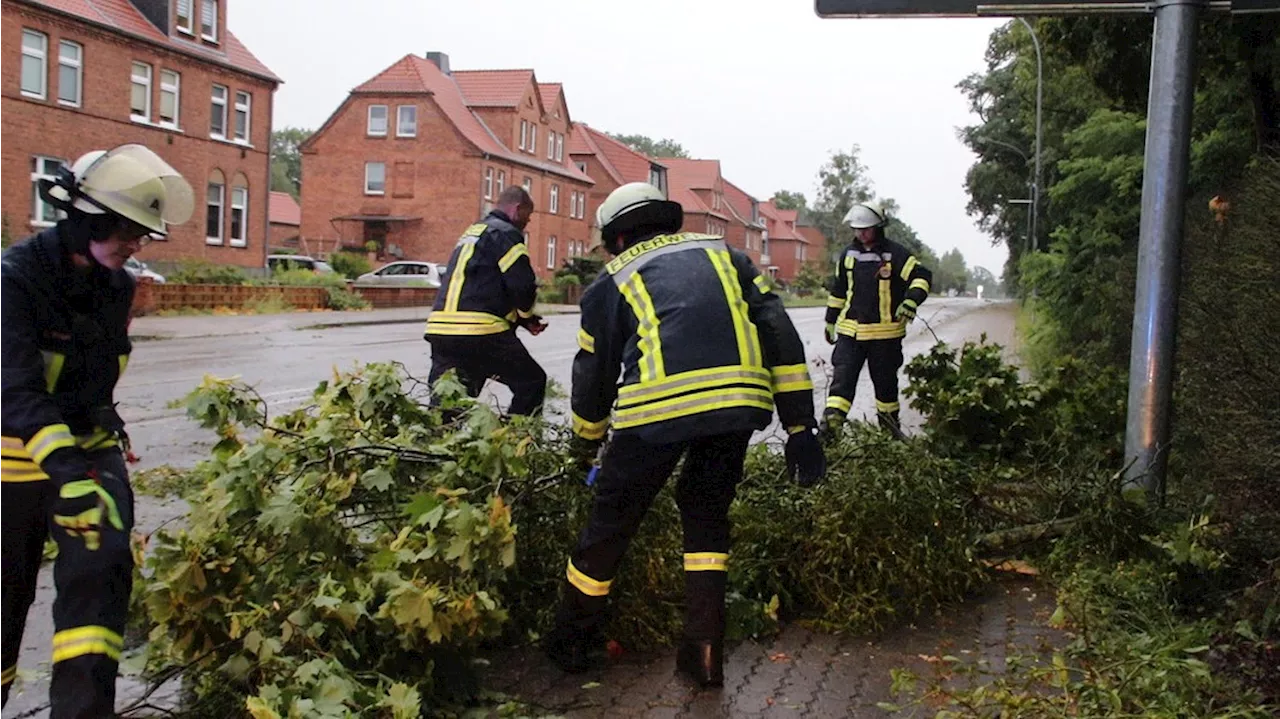 Starkregen und Gewitter über MV - viele Feuerwehreinsätze