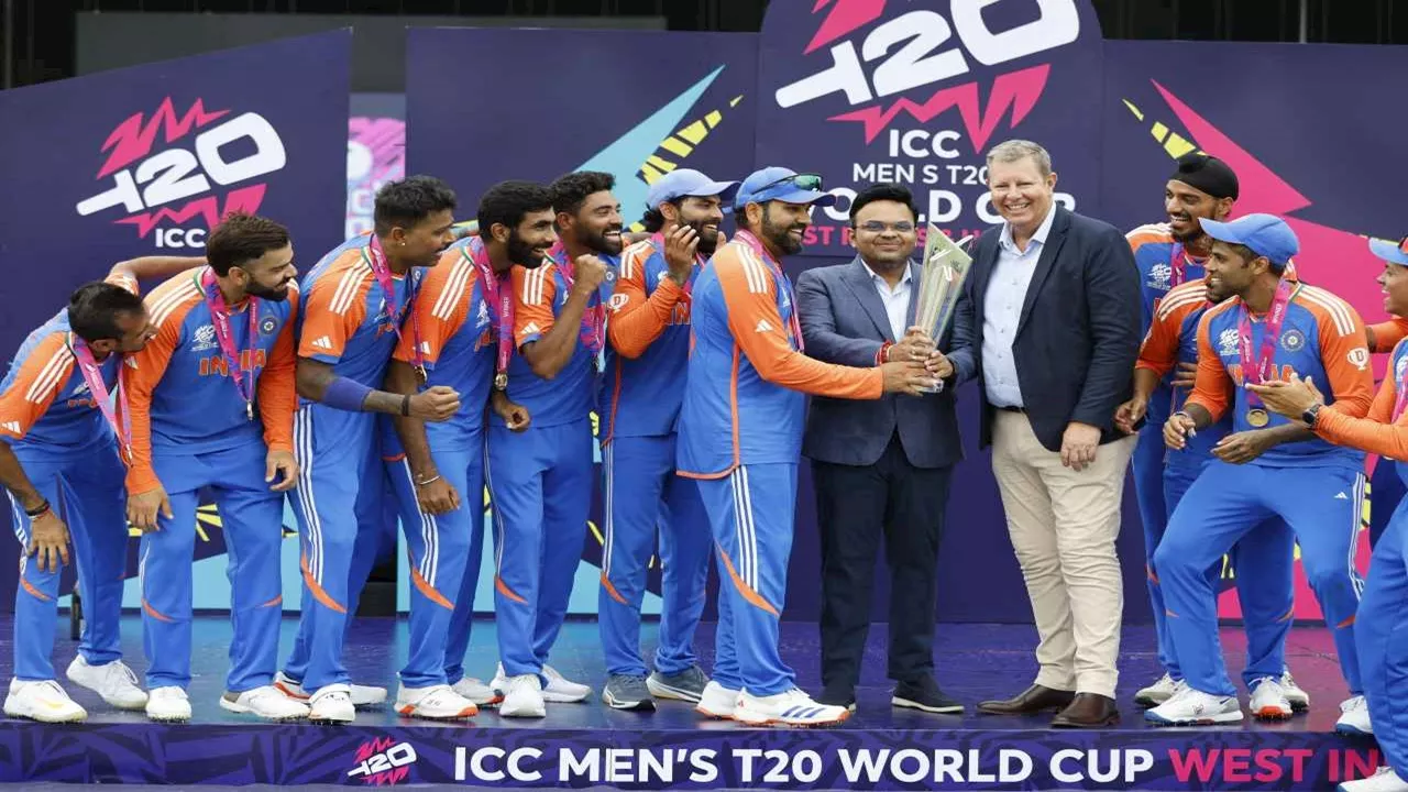 T20 World Cup 2024 Prize Money : ट्रॉफी जीतते ही मालामाल हुई टीम इडिया, जानें प्राइज मनी में मिले कितने करोड़