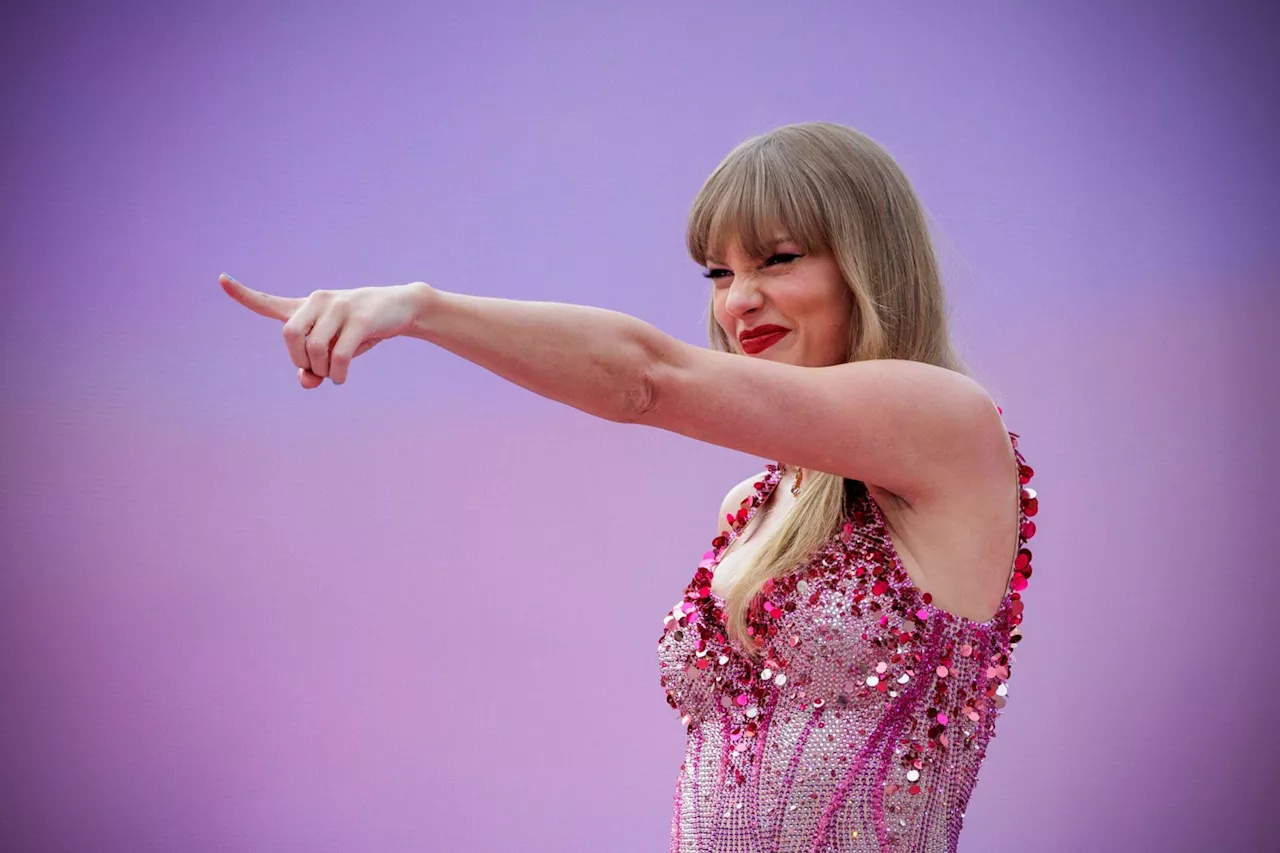 Taylor Swift left speechless by Dublin chant at second show