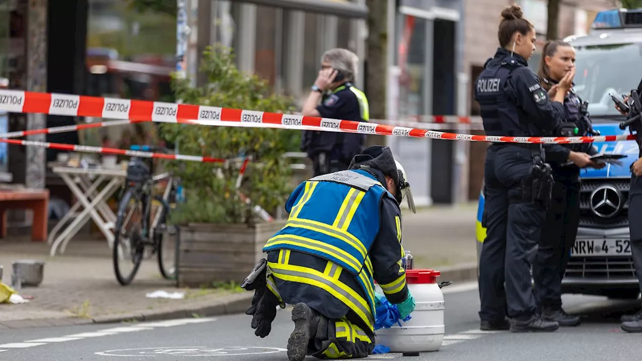 Mehrere Café-Gäste nach Säure-Attacke in Bochum verletzt