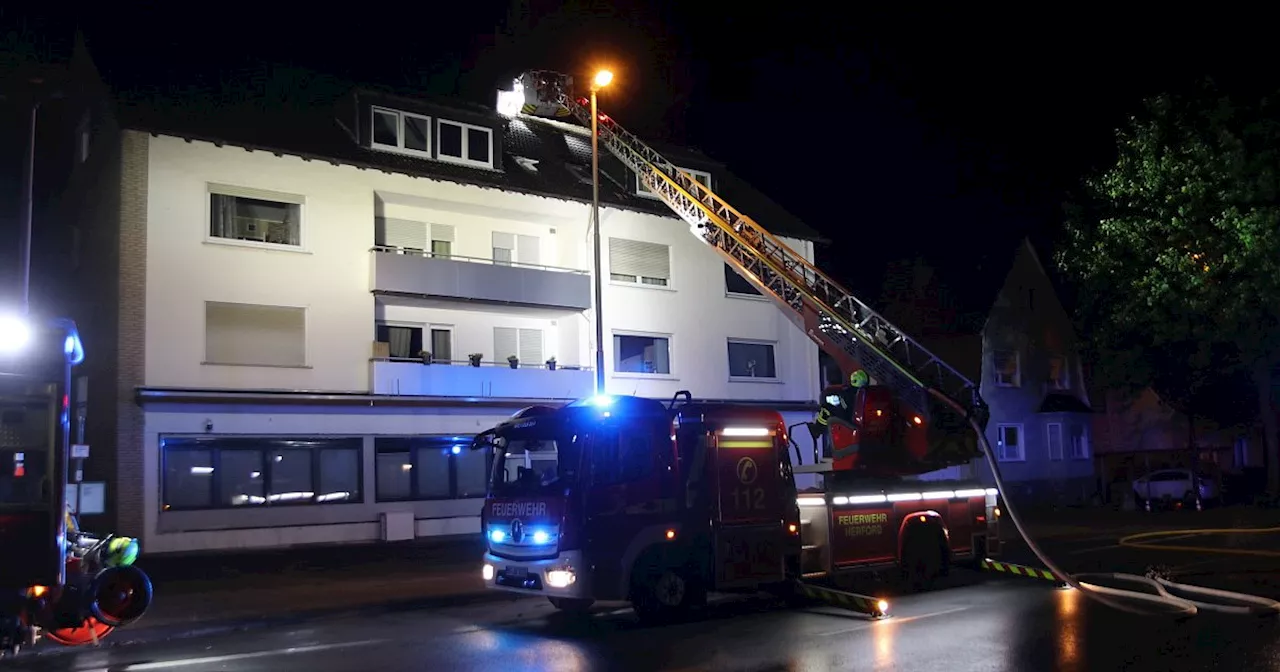 Herforder Feuerwehr rückt zu Schornsteinbrand an die Elverdisser Straße aus