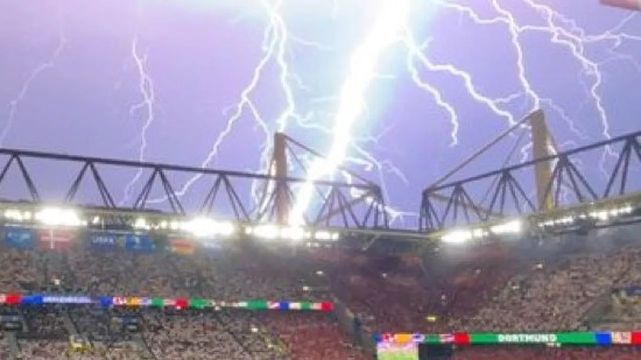 DFB-Team bei der EM 2024: Nationalmannschaft fliegt nachts durchs Gewitter