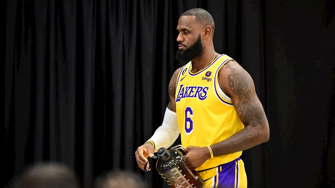 NBA : LeBron James n’active pas sa dernière année de contrat, mais devrait rester aux Lakers