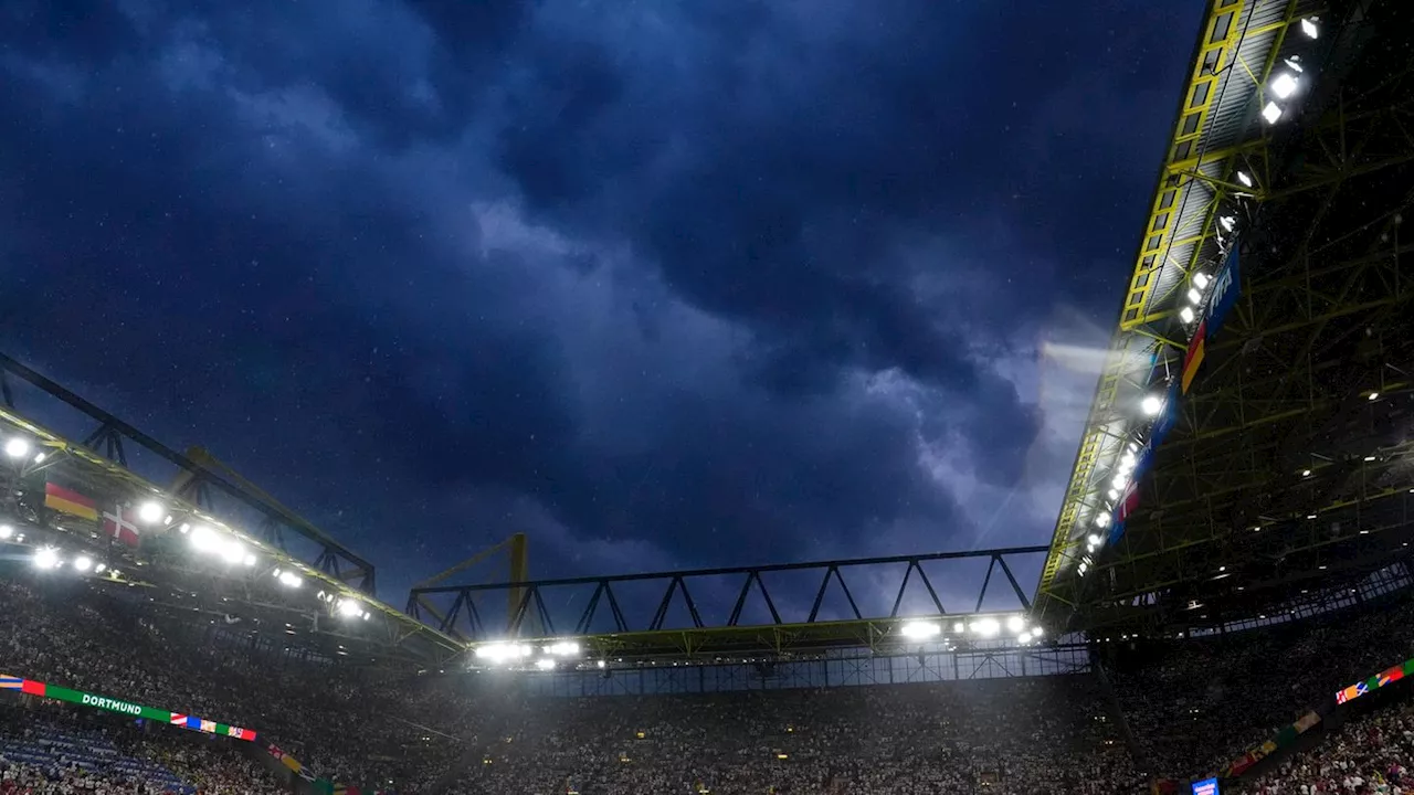 EM 2024: Polizei holt Mann bei Deutschland-Spiel von Stadiondach in Dortmund