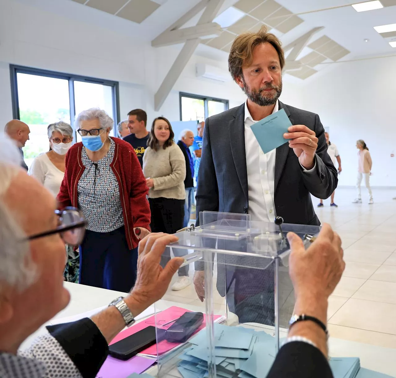 Législatives dans les Landes : 1 070 voix séparent Boris Vallaud et Sylvie Franceschini