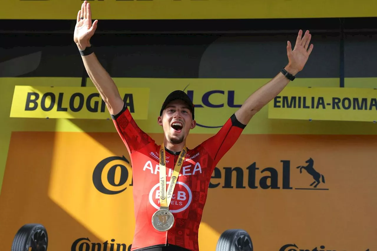 Tour de France : « une journée parfaite » pour Kévin Vauquelin, vainqueur de la 2e étape