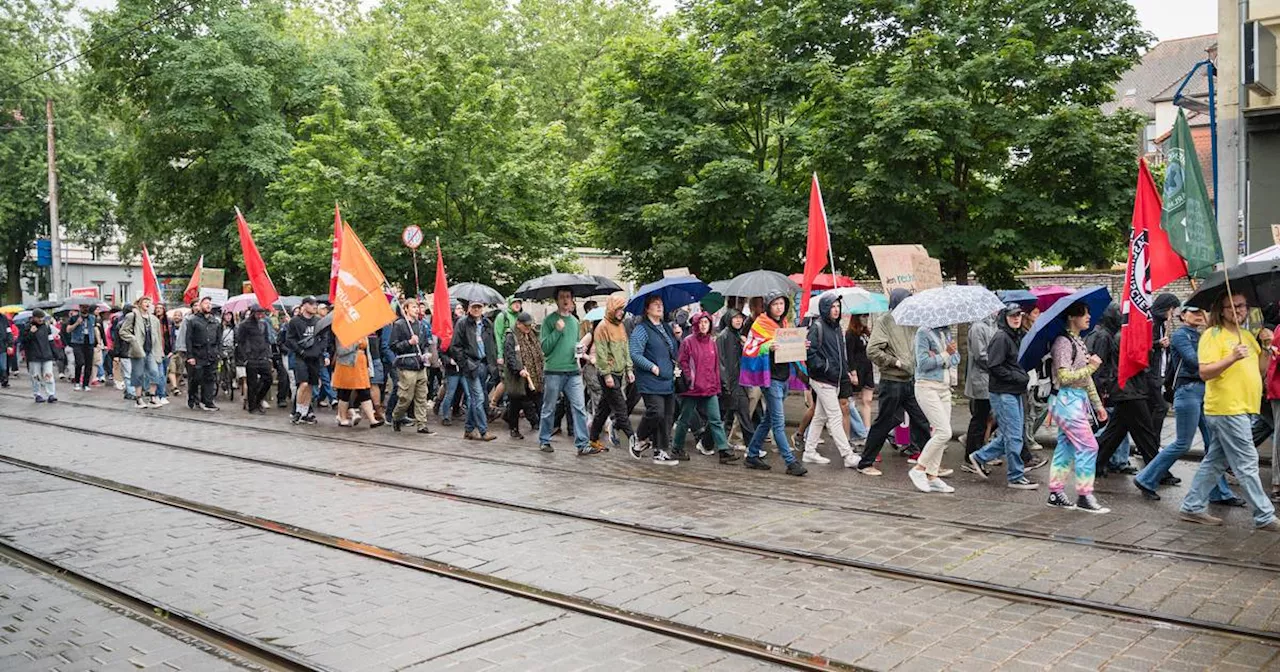 200 Menschen bei Demo gegen AfD und Rassismus in Saarbrücken