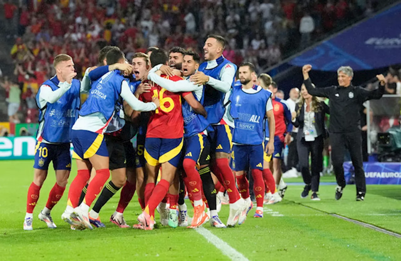 Spain come from behind against Georgia to book last 8 spot