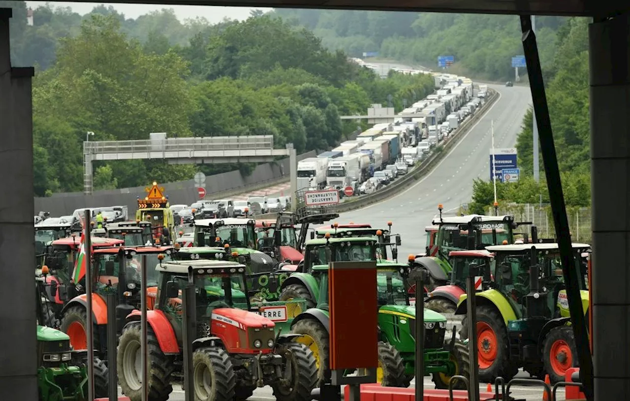 Pyrénées : Les agriculteurs français et espagnols s’apprêtent à débloquer la frontière