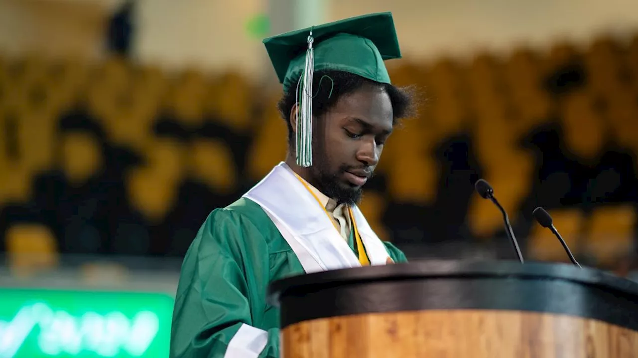 Valedictorian lived in a homeless shelter as he rose to the top of his class