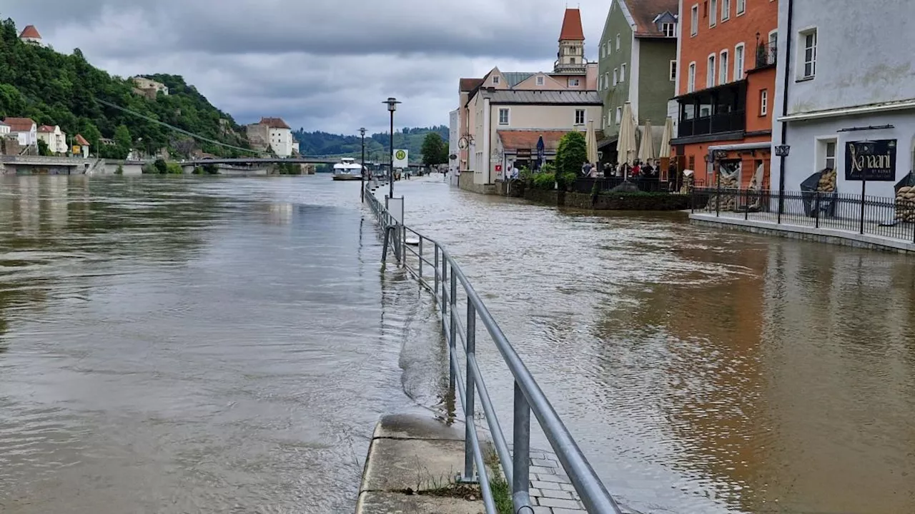 Donau in Passau überschreitet Neun-Meter-Marke