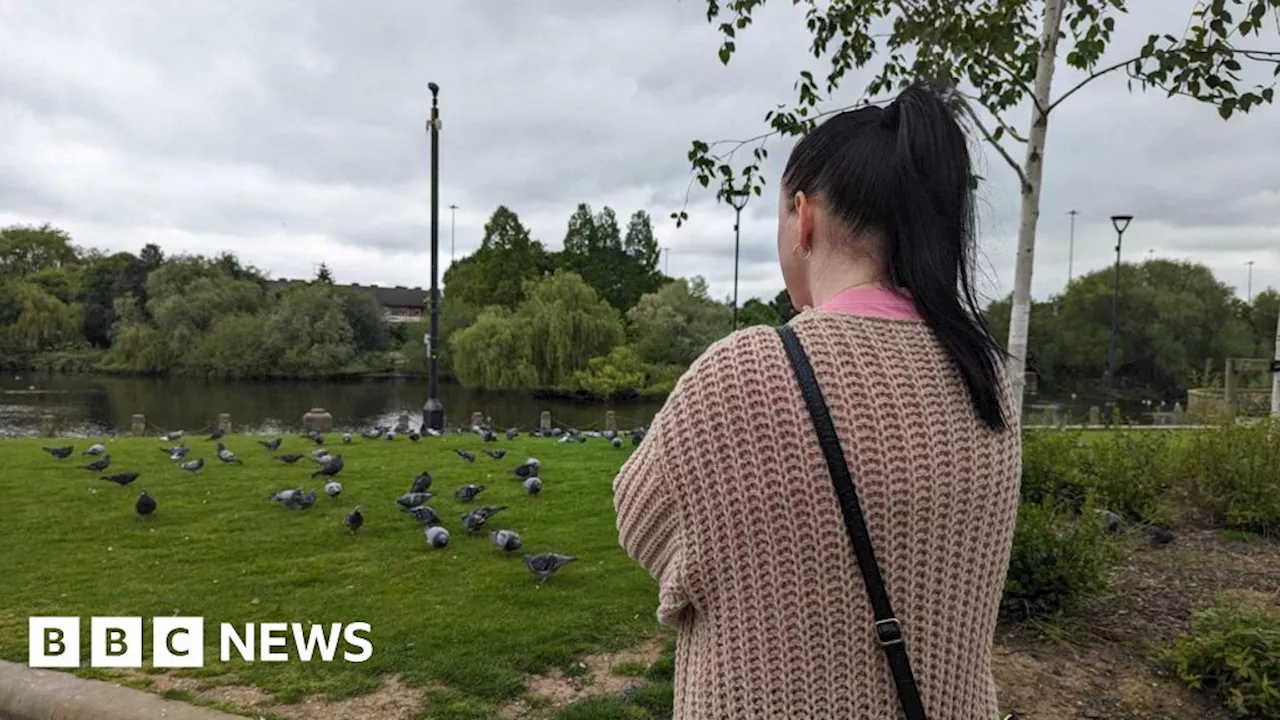 Derby woman left 'disgusted' after £150 fine for feeding birds