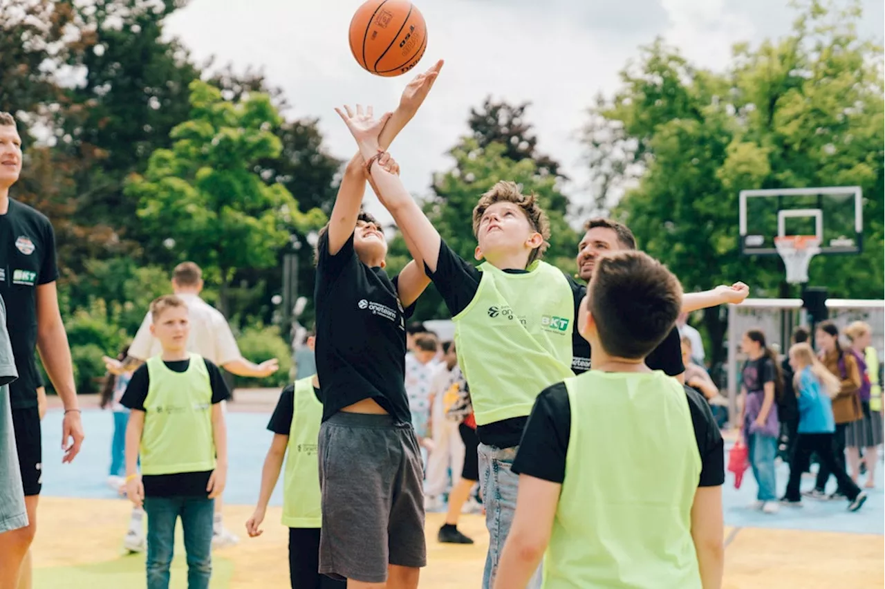 Zu wenig Basketball-Plätze in Berlin: Neukölln freut sich über neues Feld