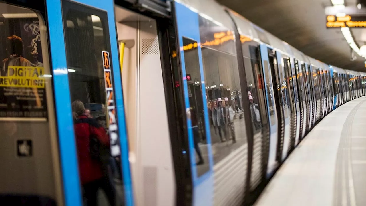 Totalstopp på tunnelbanans blå linje