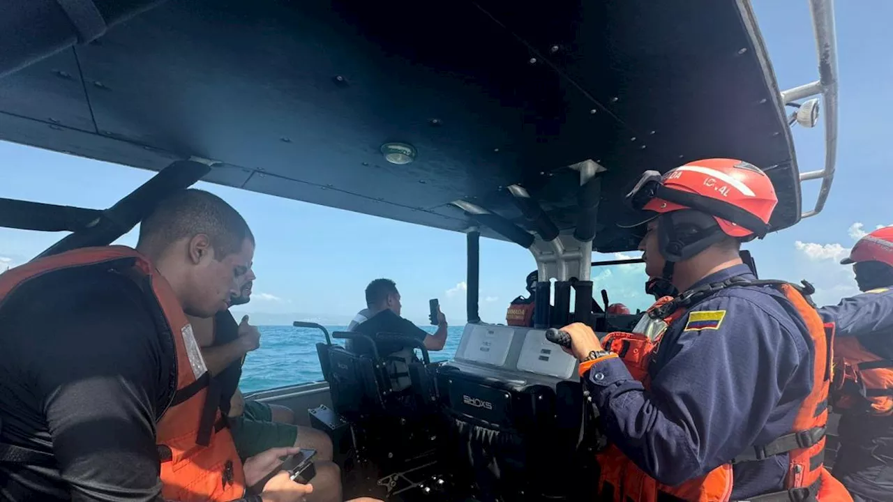 Impactante video: rescate de cuatro ciudadanos colombianos que naufragaron en aguas del Atlántico