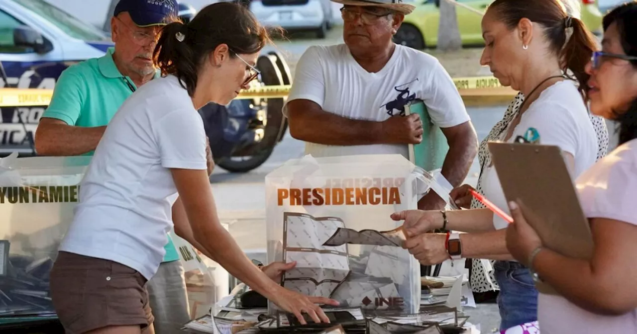 El 56% de los votantes del 2 de junio recibe apoyos sociales, según encuesta