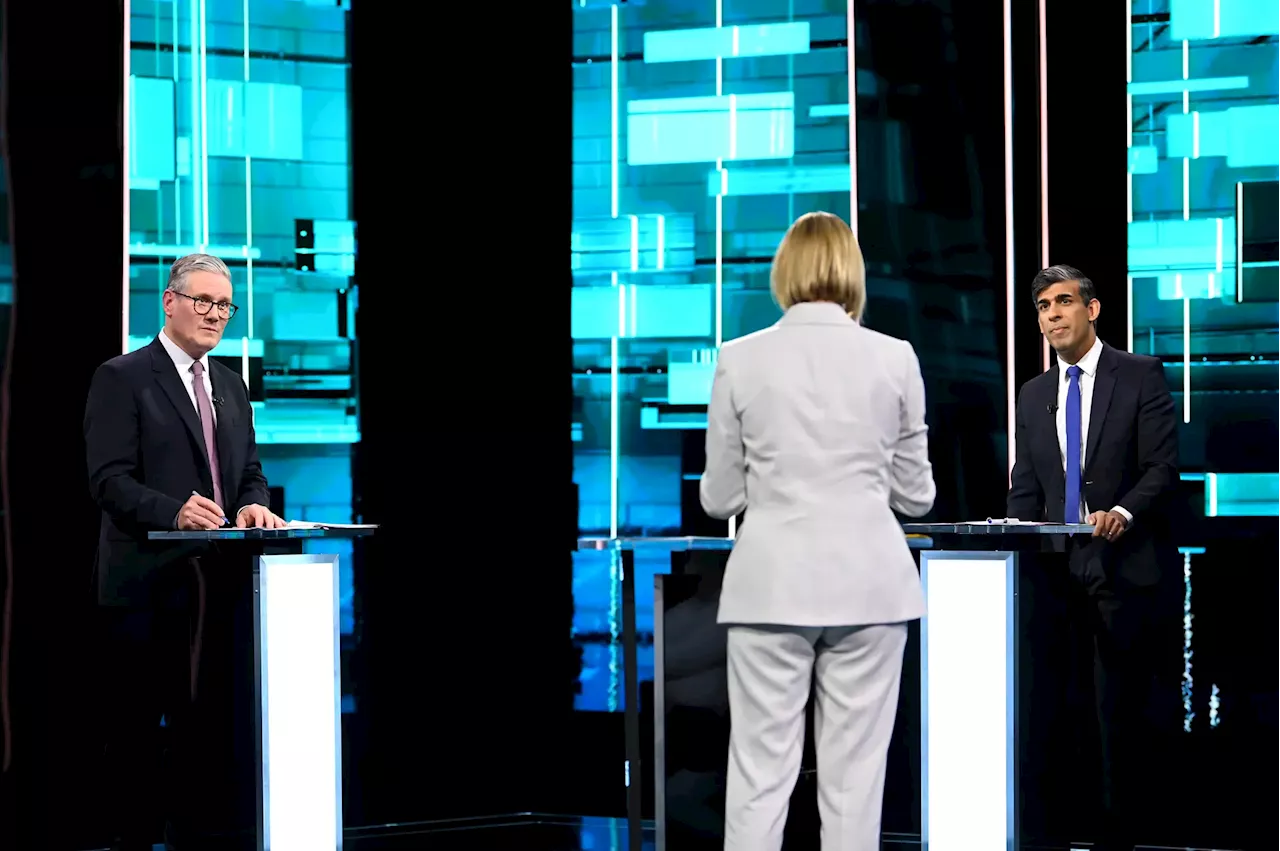 Sunak e Starmer trocam argumentos durante primeiro debate televisivo