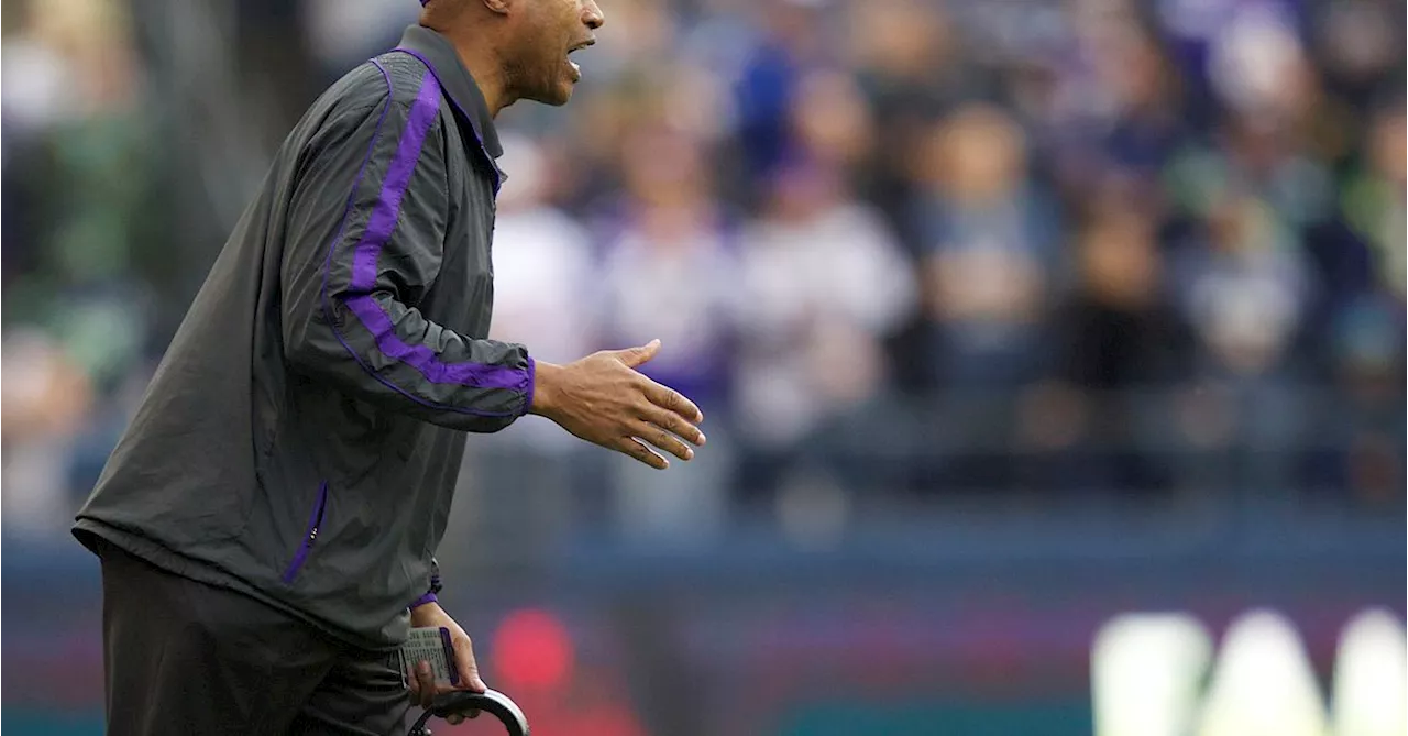 Seahawks News 6/4: Leslie Frazier has an important role on the Seahawks coaching staff