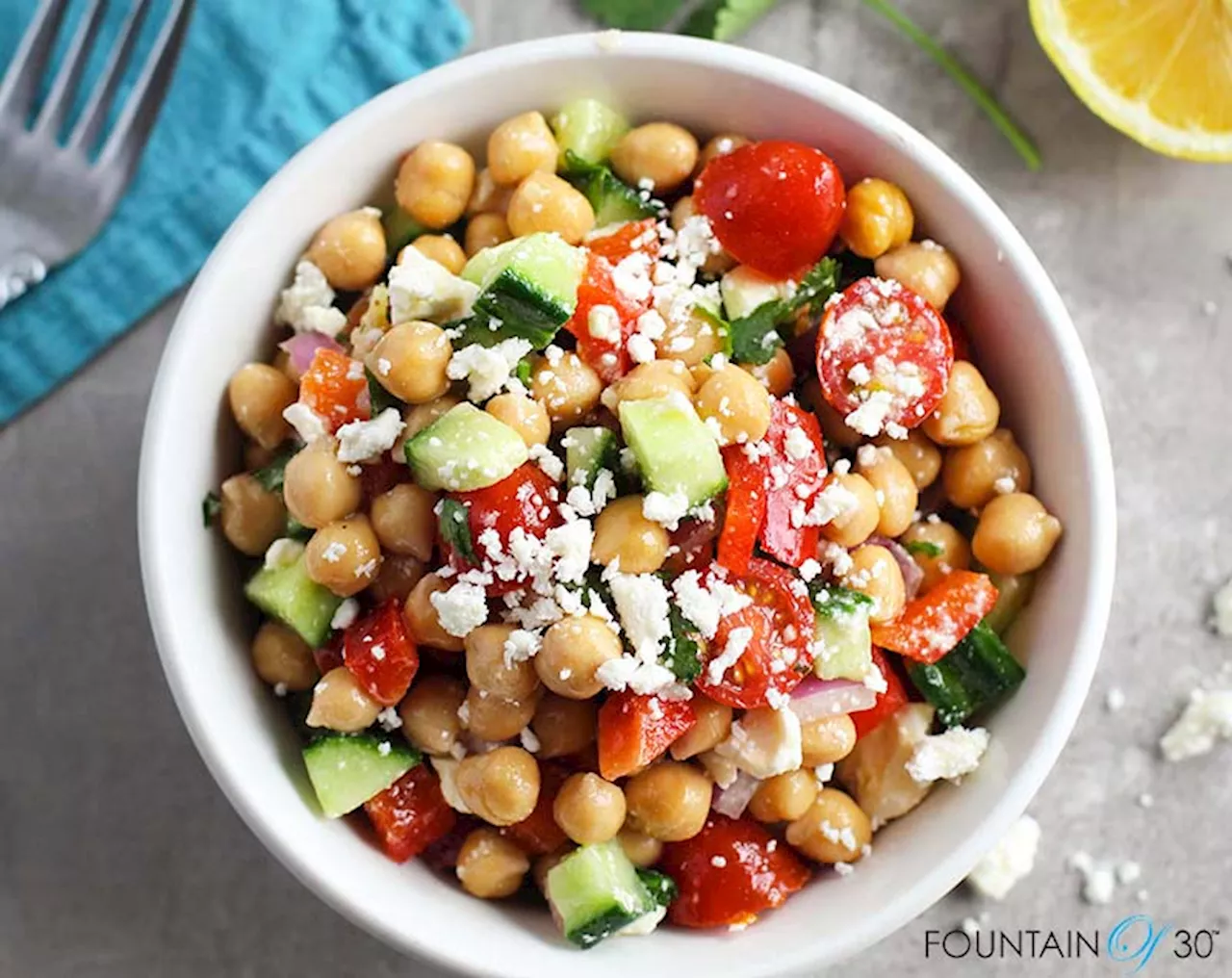 Mediterranean Chickpea Salad with Lemon Vinaigrette Dressing