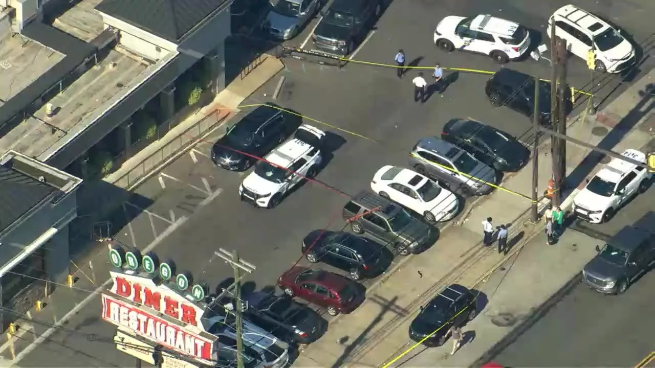 Man critically shot after being attacked outside Philadelphia diner