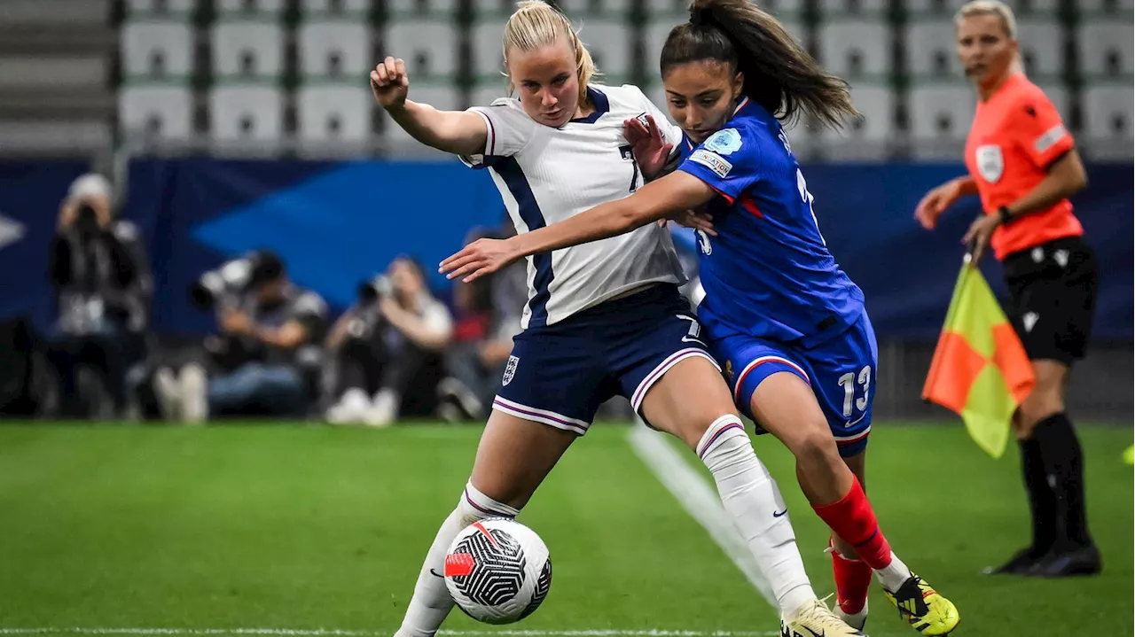 Qualifications Euro 2025 : trop brouillonnes, les Bleues s'inclinent à domicile contre une Angleterre revancha