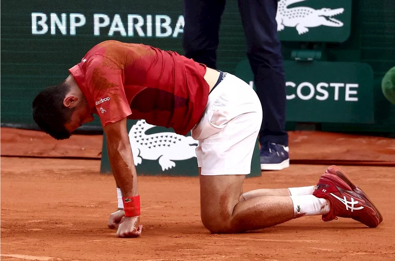 Djokovic pulls out of French Open with knee injury