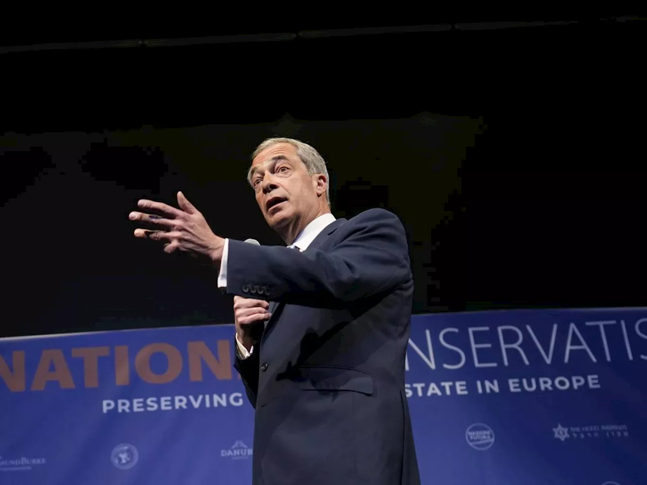 Farage, il ritorno di 'mister Brexit'