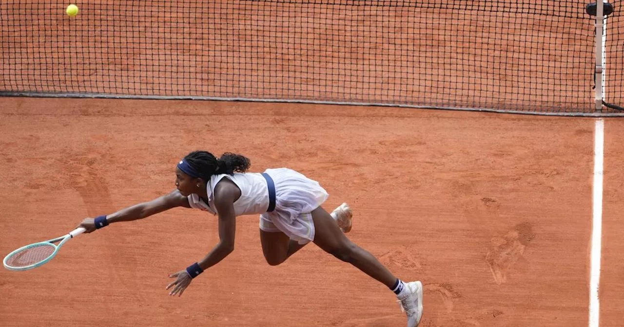 Gauff se cita con la campeona Swiatek en las semifinales de Roland Garros