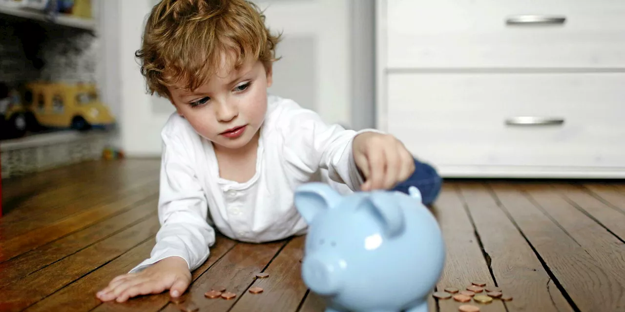 « Tu seras interdite bancaire, ma fille » : comment apprendre à son enfant à gérer son argent ?