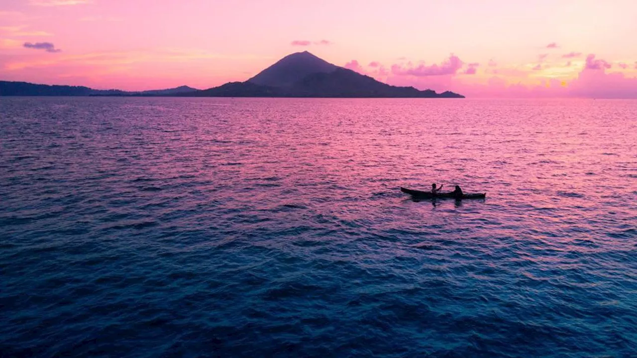 Menikmati Keindahan Pulau Isau Pasanea, Surga Tersembunyi di Maluku Tengah