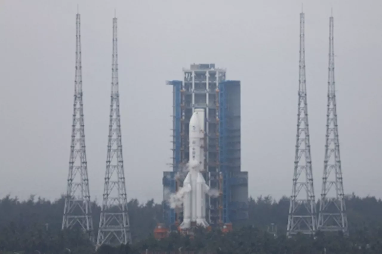 China lunar probe takes off from Moon carrying samples